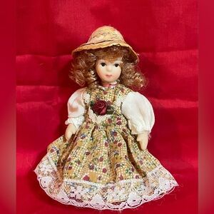 Miniature Victorian style Small Porcelain Doll Teacup Size